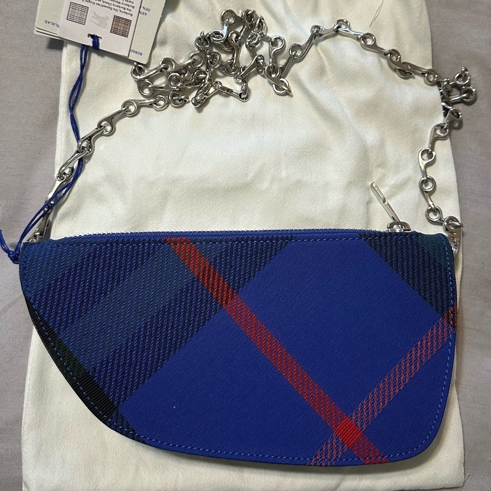 Burberry Micro Shield Chain-Linked Wallet - Picture 2 of 7